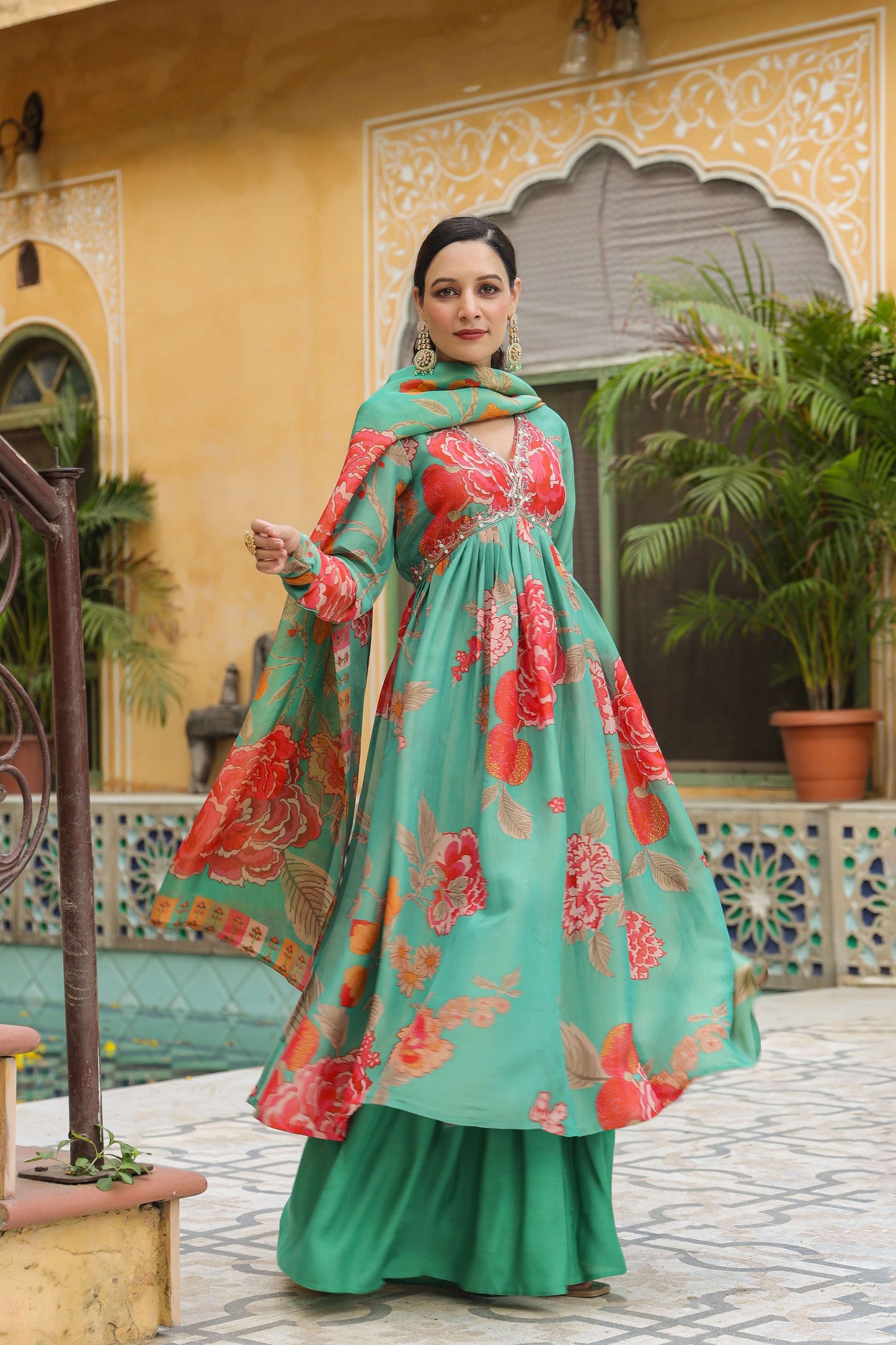 Green printed suit set in organza
