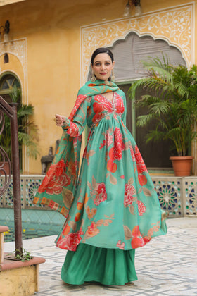 Green printed suit set in organza