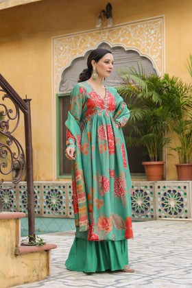 Green printed suit set in organza