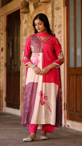Dupahar Pink Kurta Set