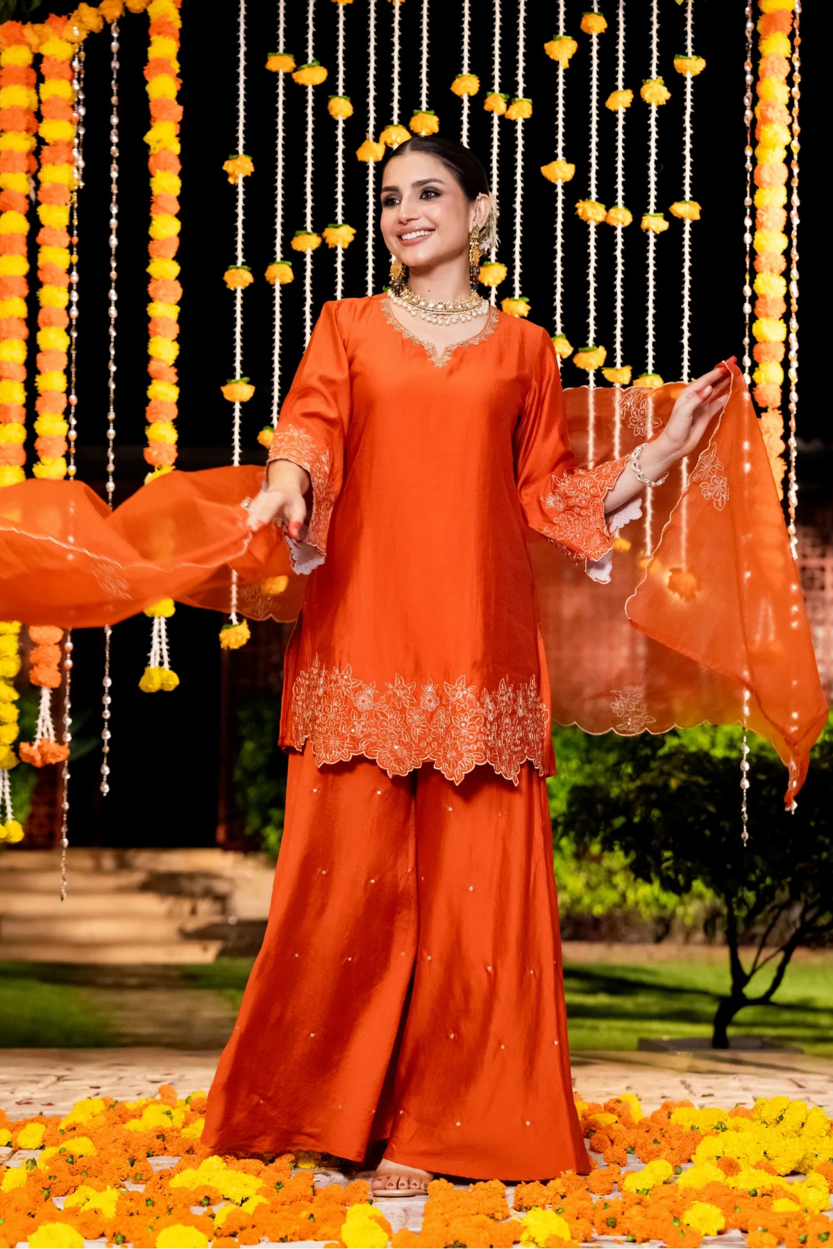 Amber Aura Kurta Suit