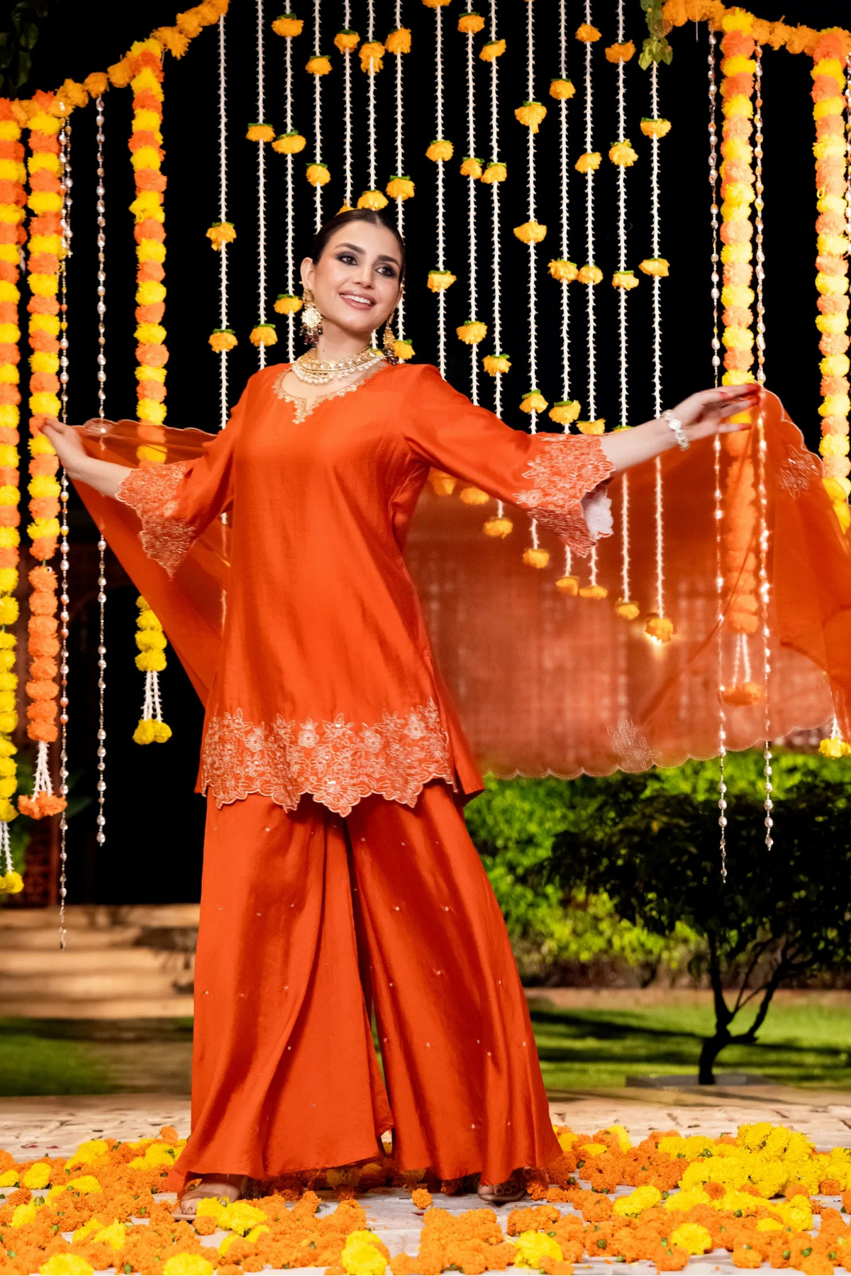 Amber Aura Kurta Suit