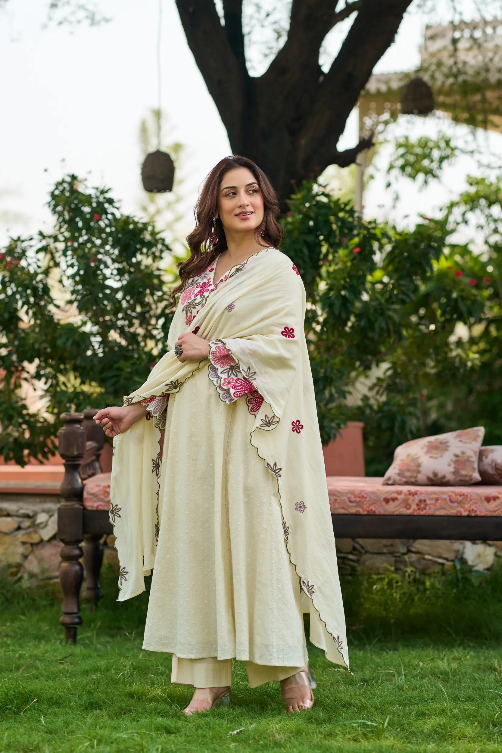 Ivory Petal Embroidered Set