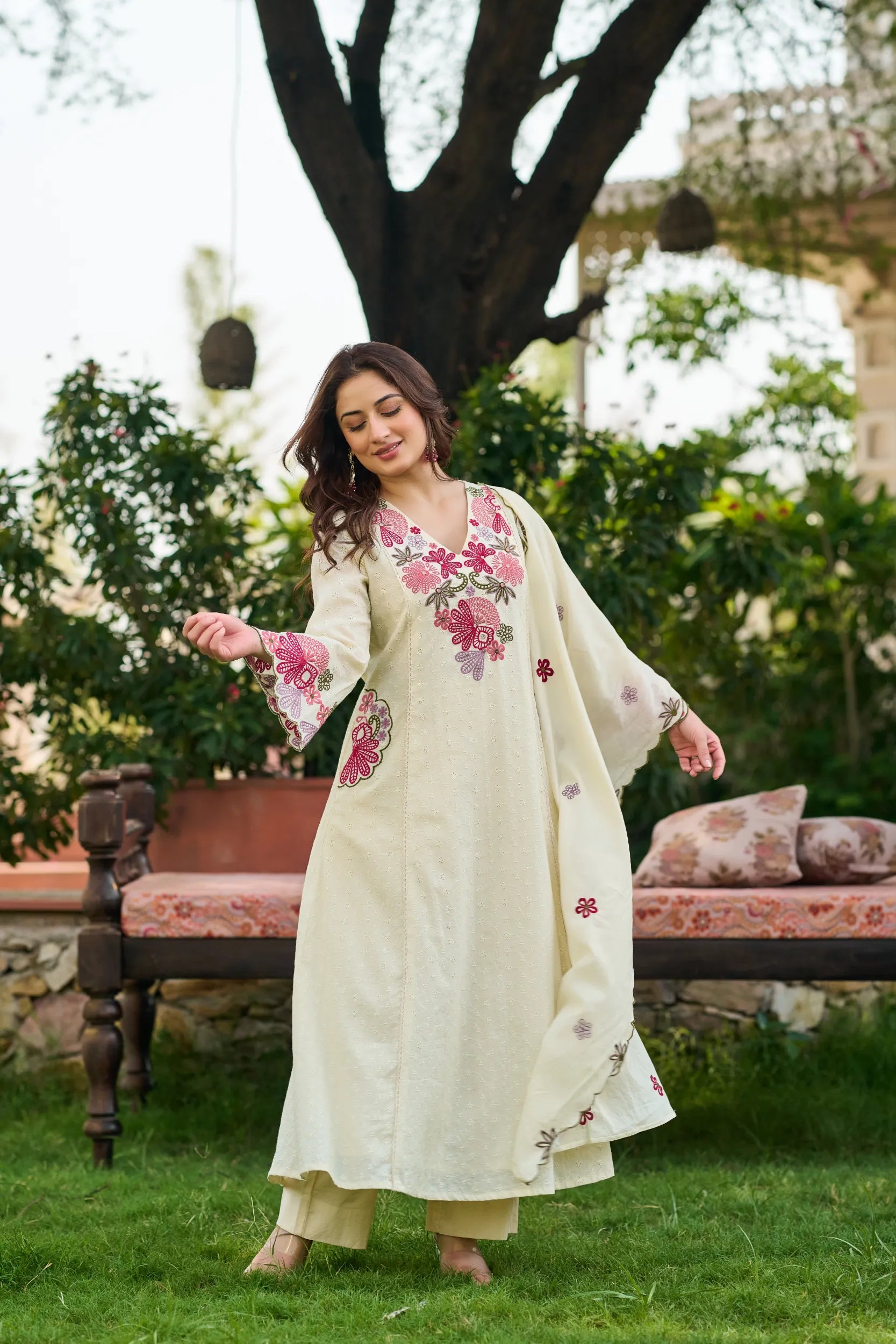 Ivory Petal Embroidered Set