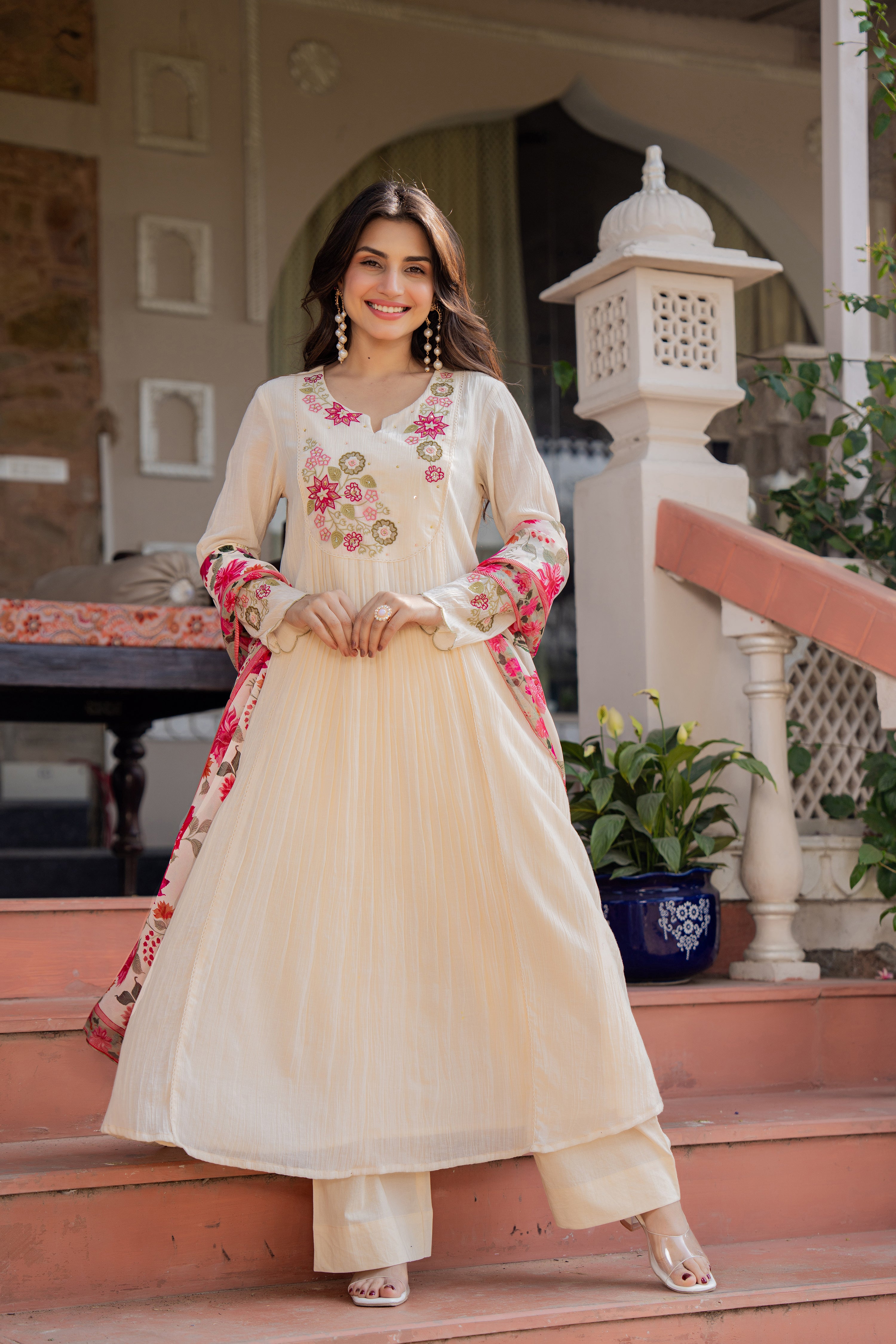 Cream Floral Elegance Suit Set