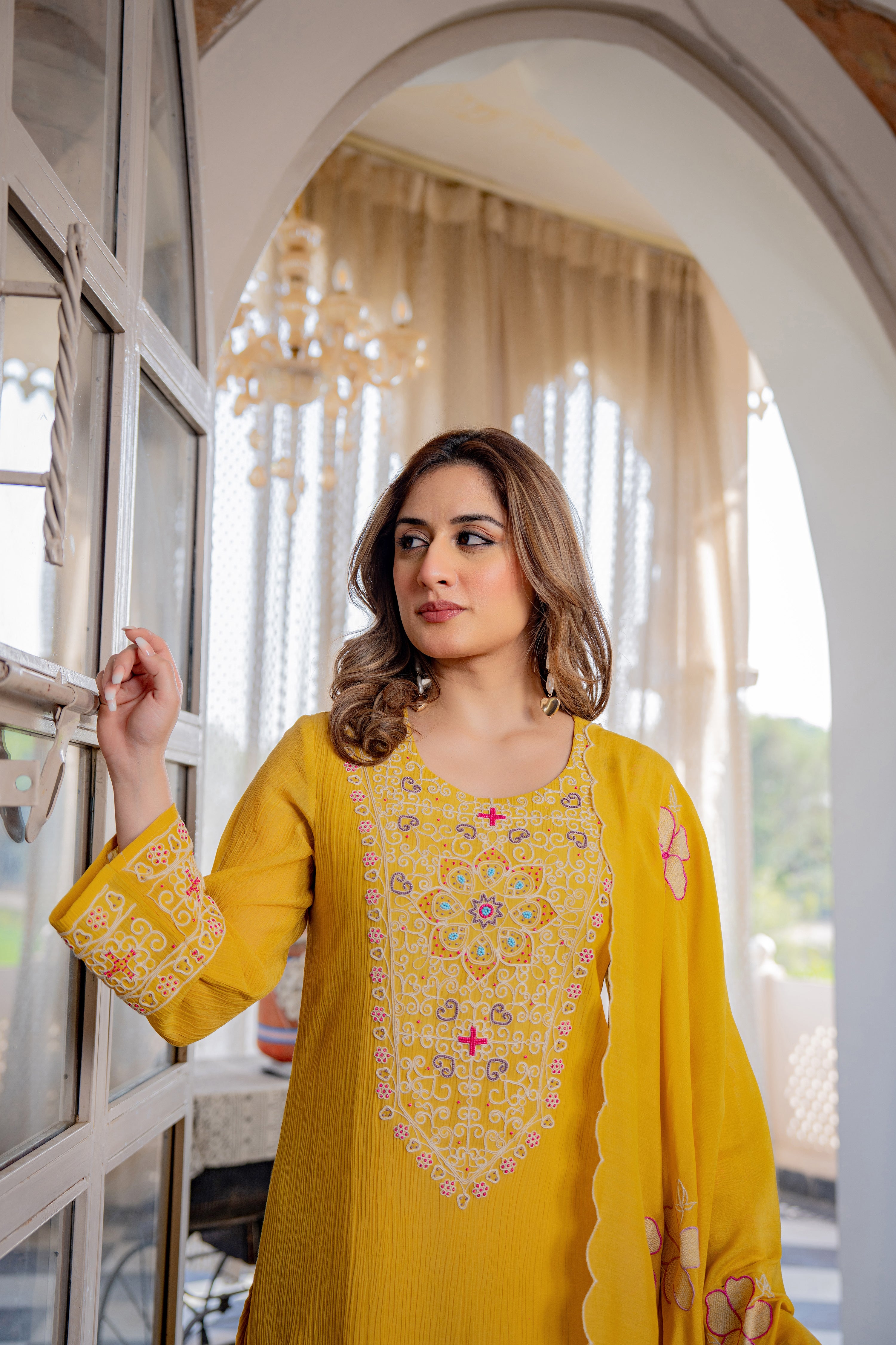 Golden Blossom Festive Set