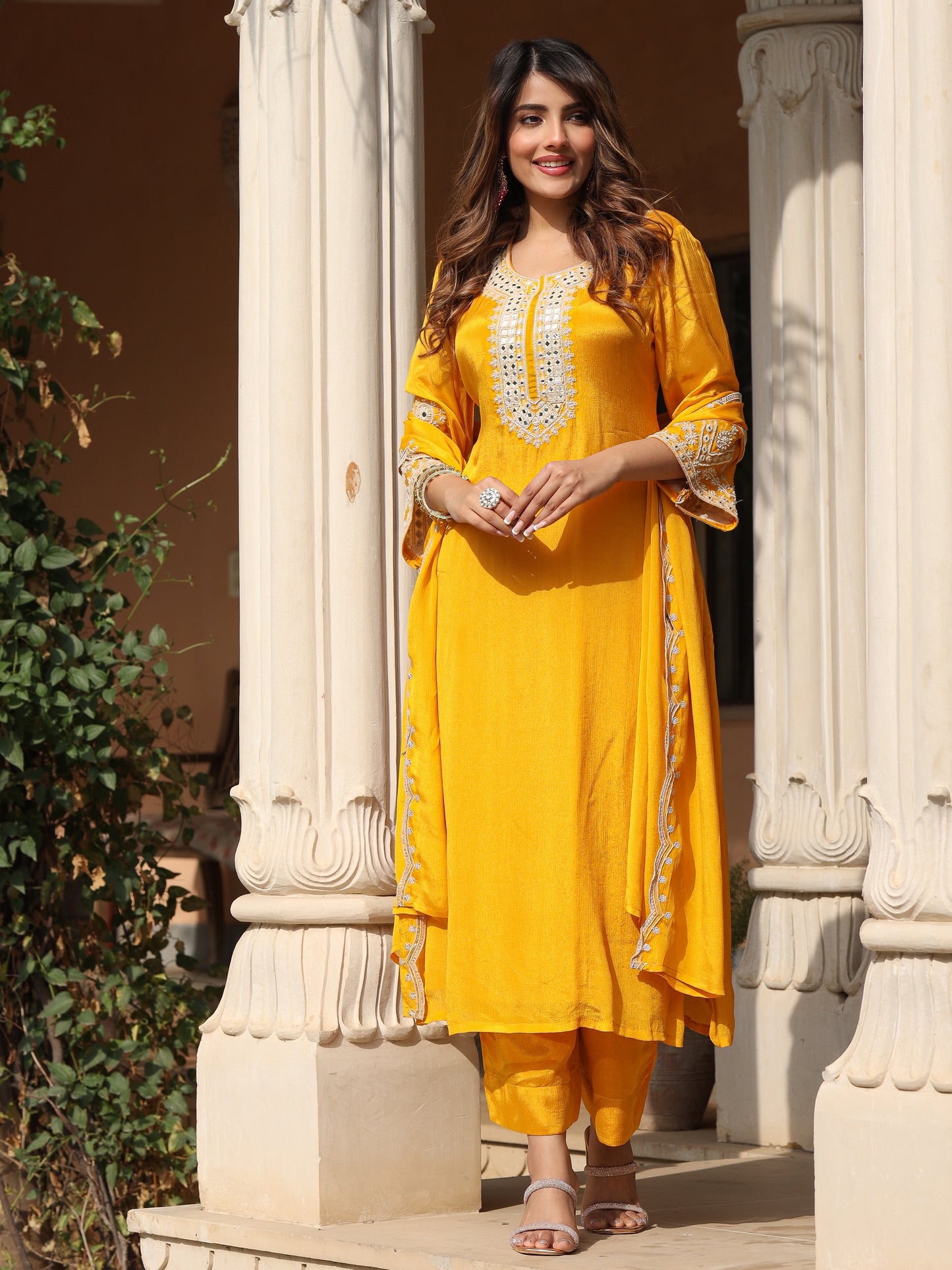 Jaune Yellow Chinnon Kurta Set