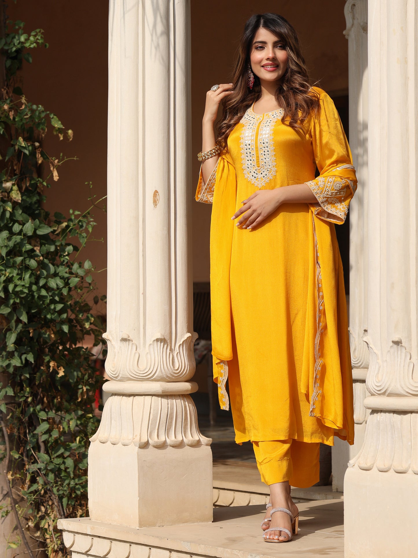 Jaune Yellow Chinnon Kurta Set
