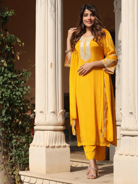 Jaune Yellow Chinnon Kurta Set