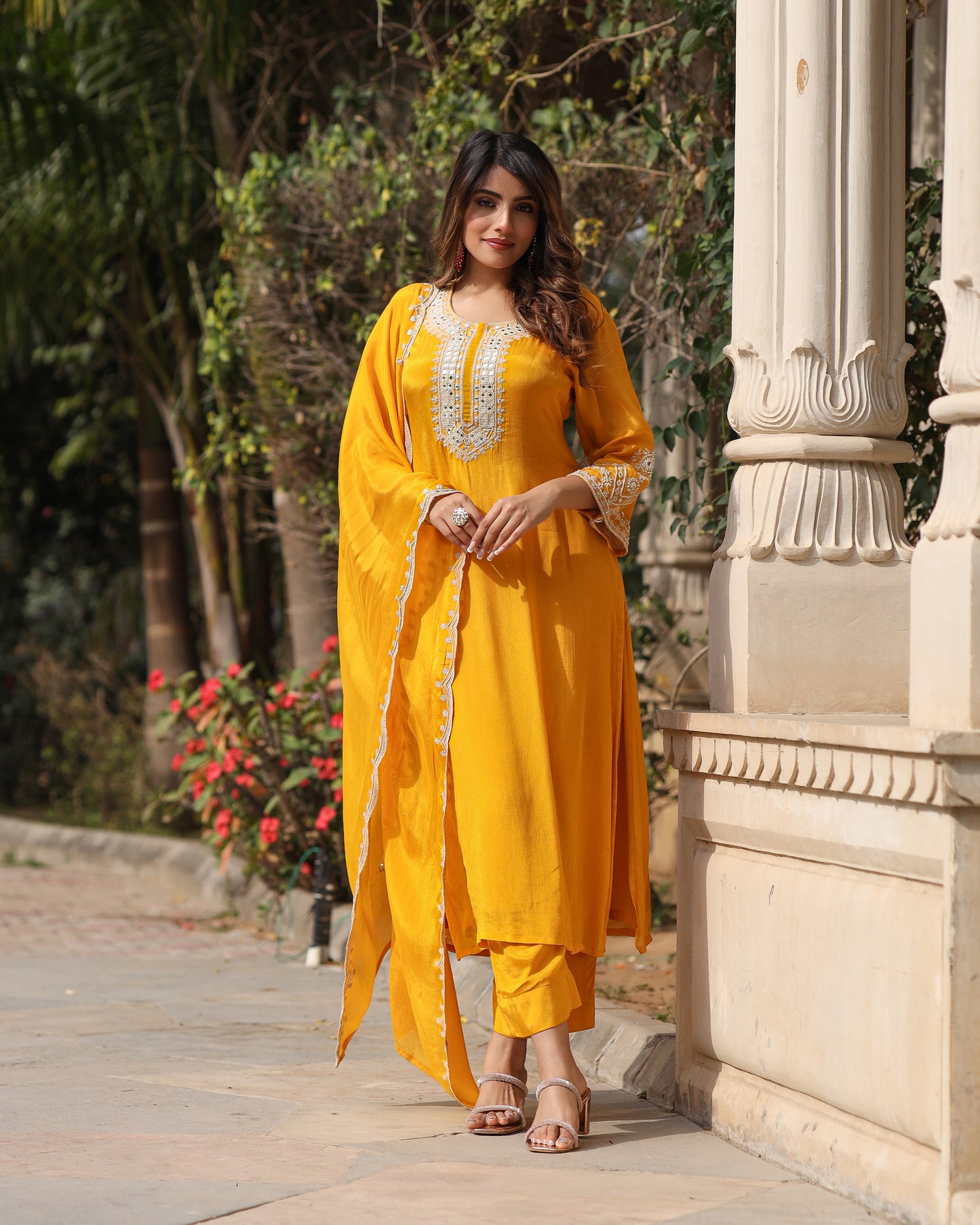 Jaune Yellow Chinnon Kurta Set
