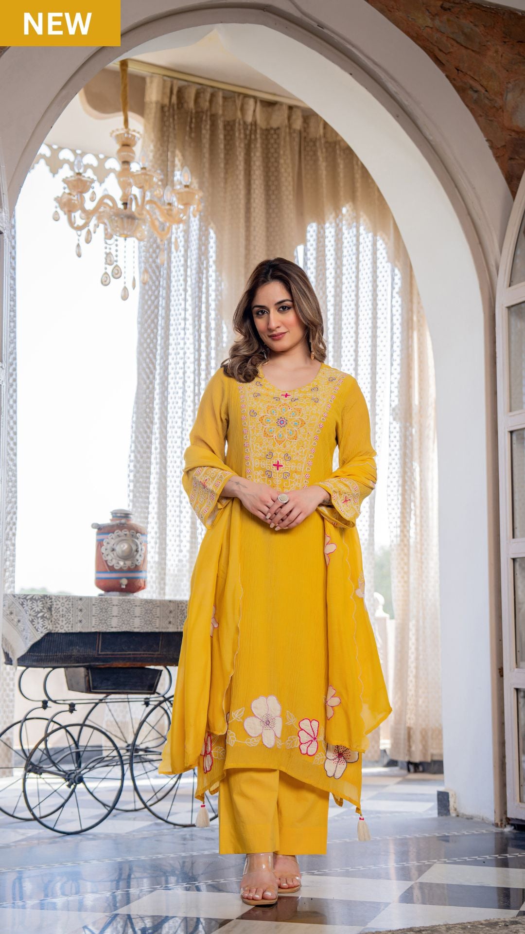 Golden Blossom Festive Set