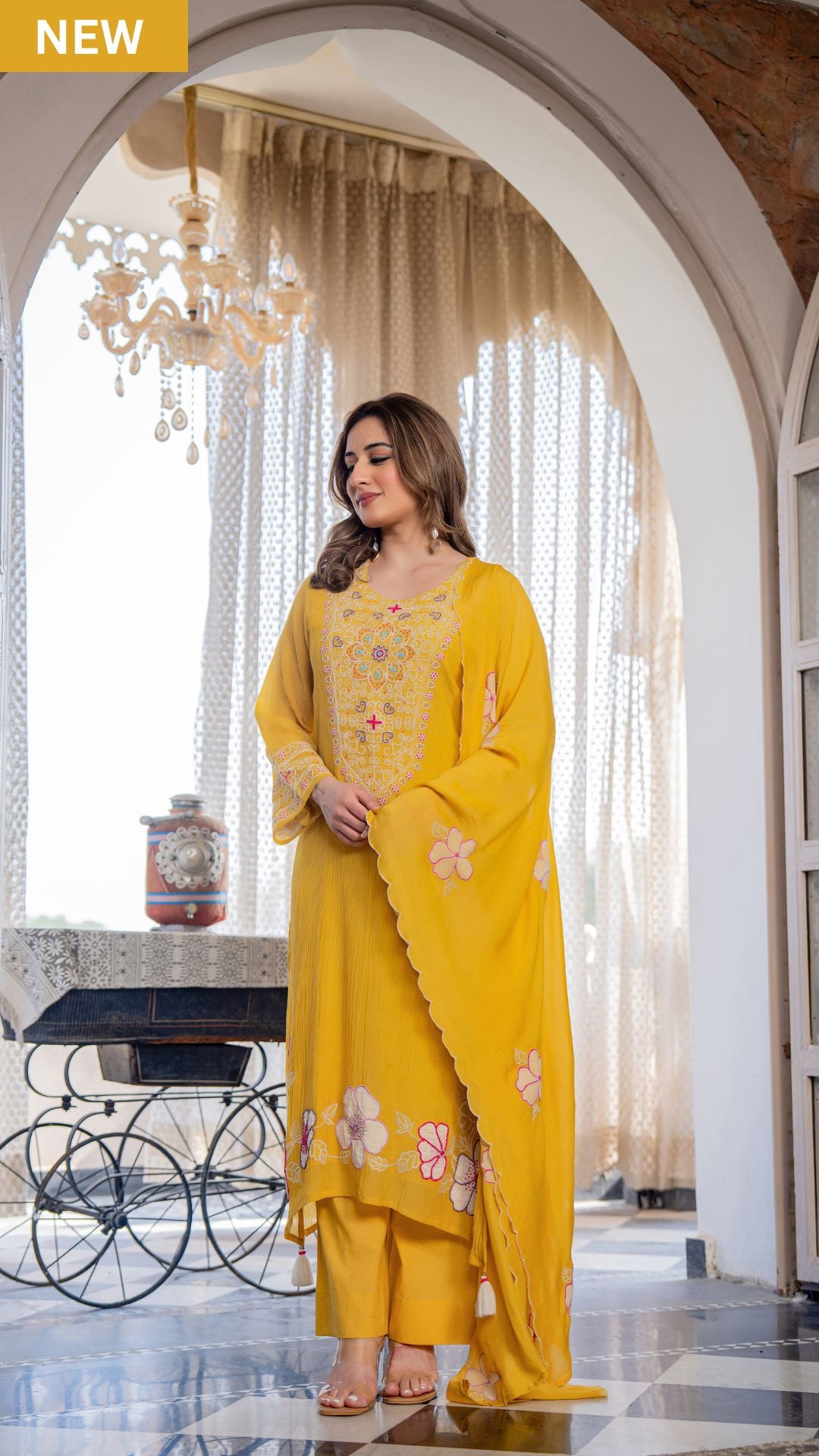 Golden Blossom Festive Set