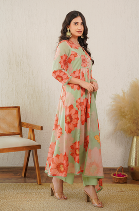 Green Shades of Tangerine Flowers