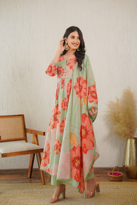Green Shades of Tangerine Flowers