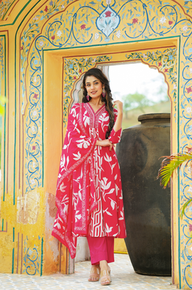 Rose Red Mulmul Kurta Set