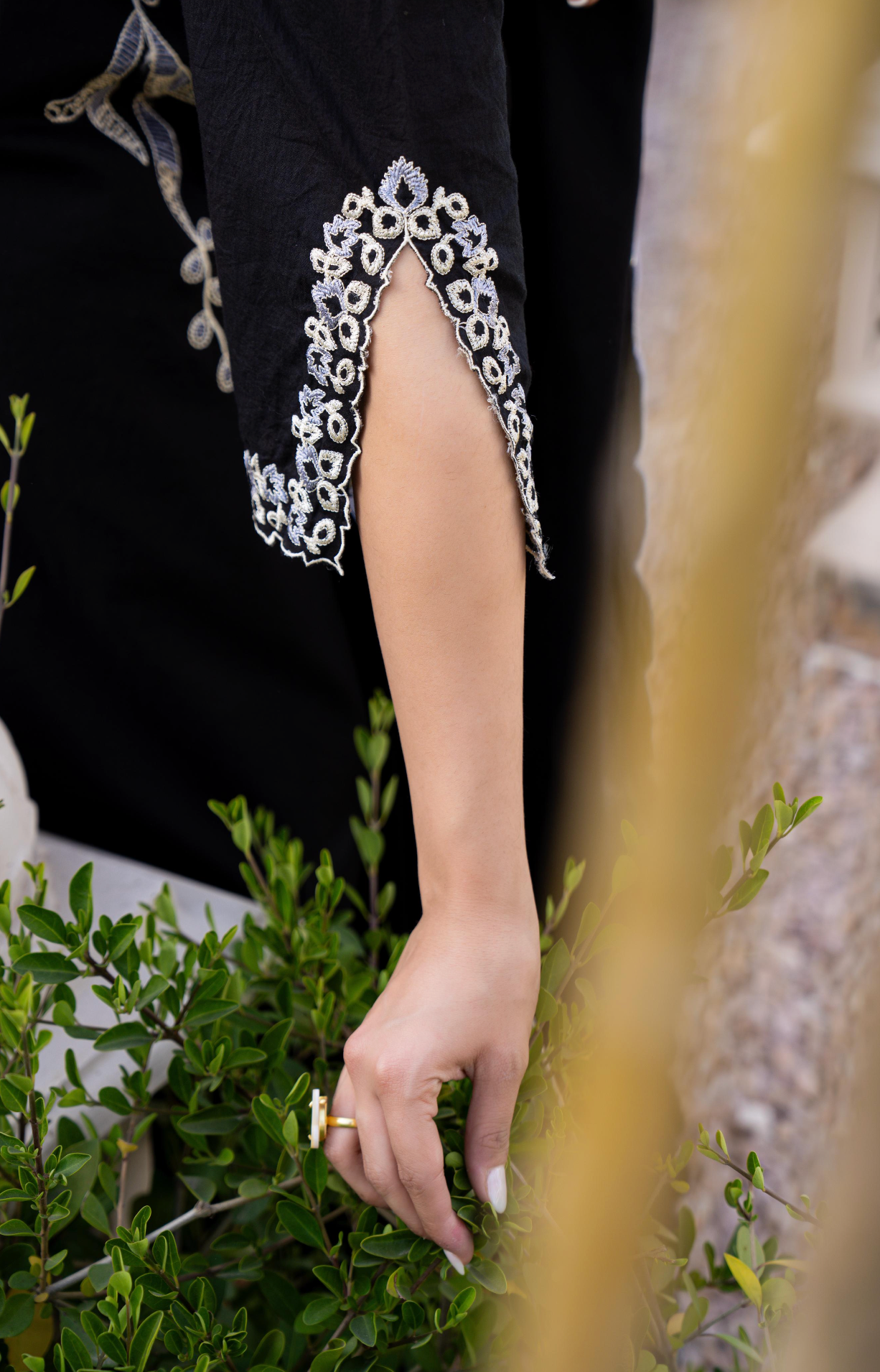 Black Peony Suit Set