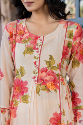 Cream Petals Mulmul Suit Set