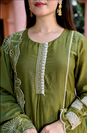 Leafy Lush Suit Set
