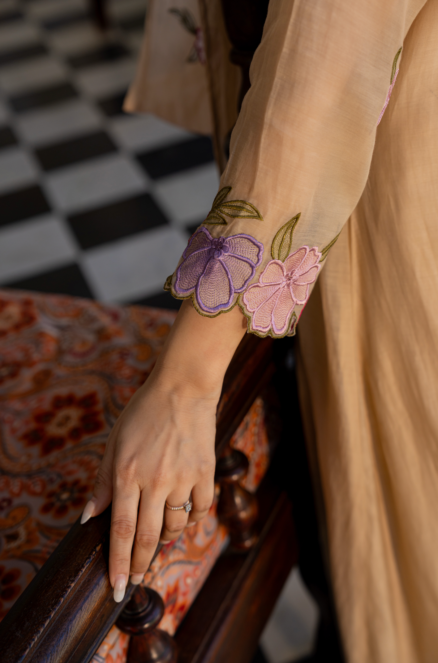 Sandstone Graceful Suit Set