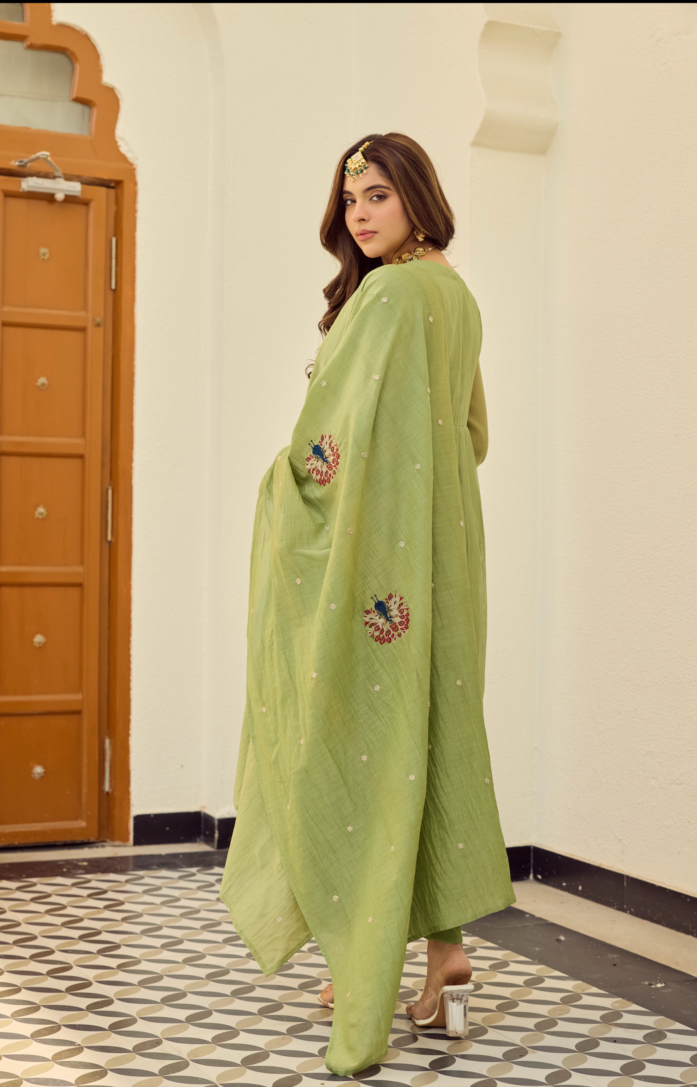 Pista Grace Embroidered Suit Set