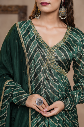 Green Leheriya Suit Set