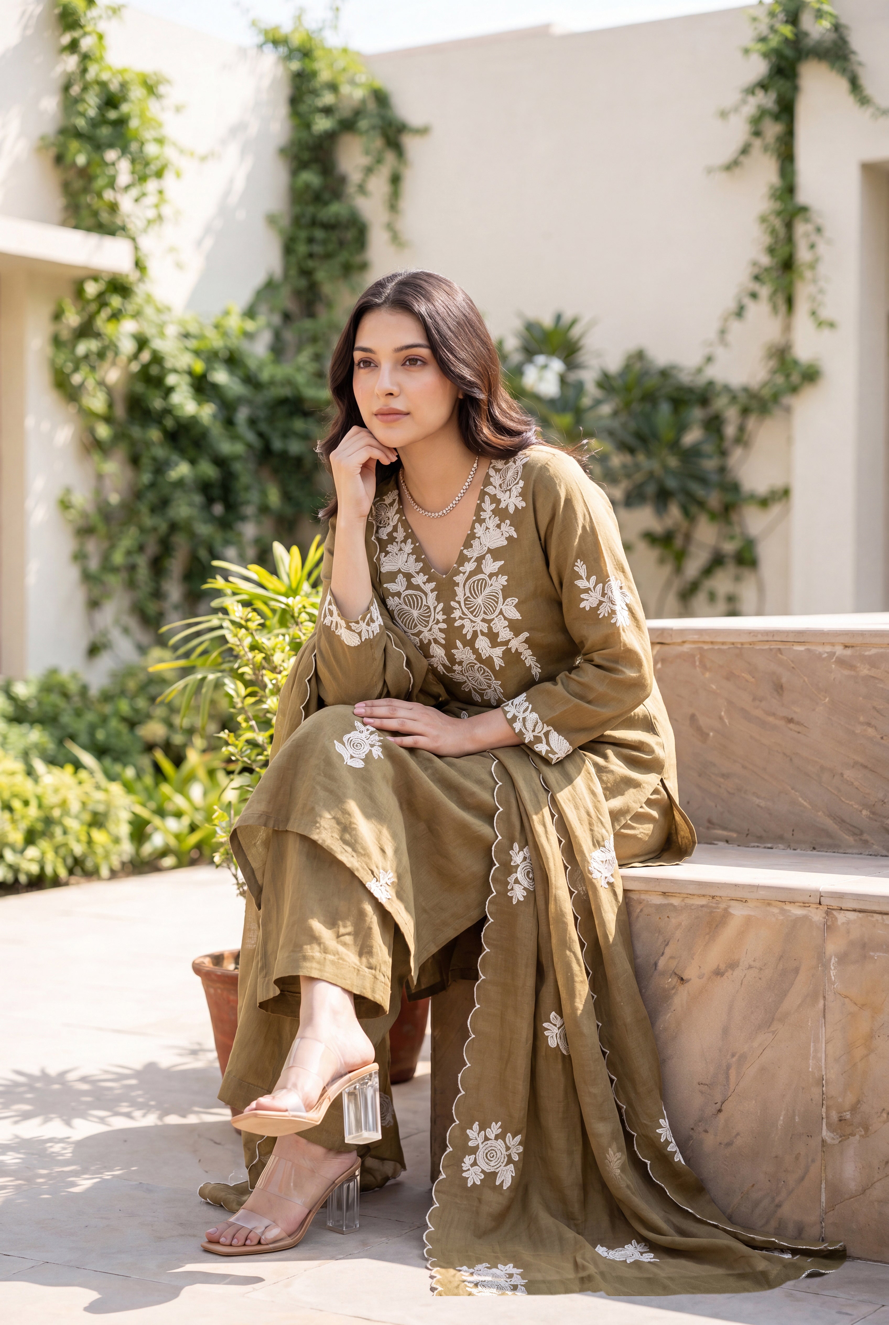 Hazel Bloom Embroidered Set