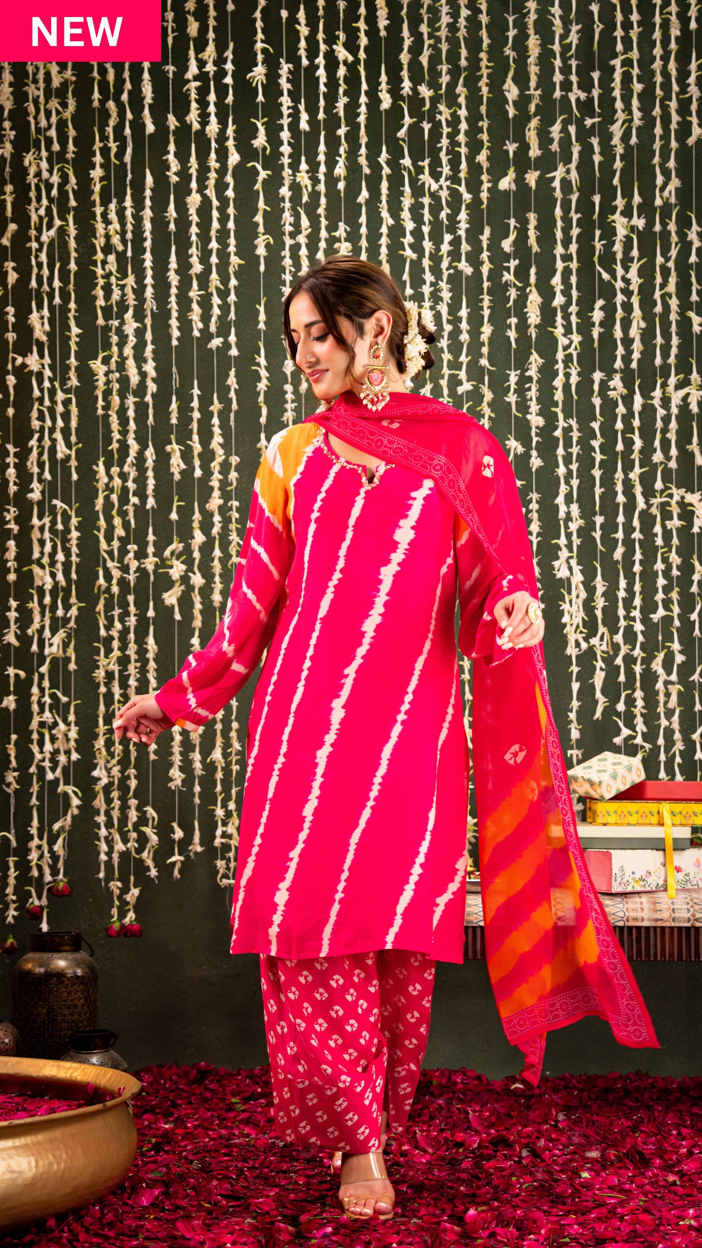 Phoolwari Pink Suit Set