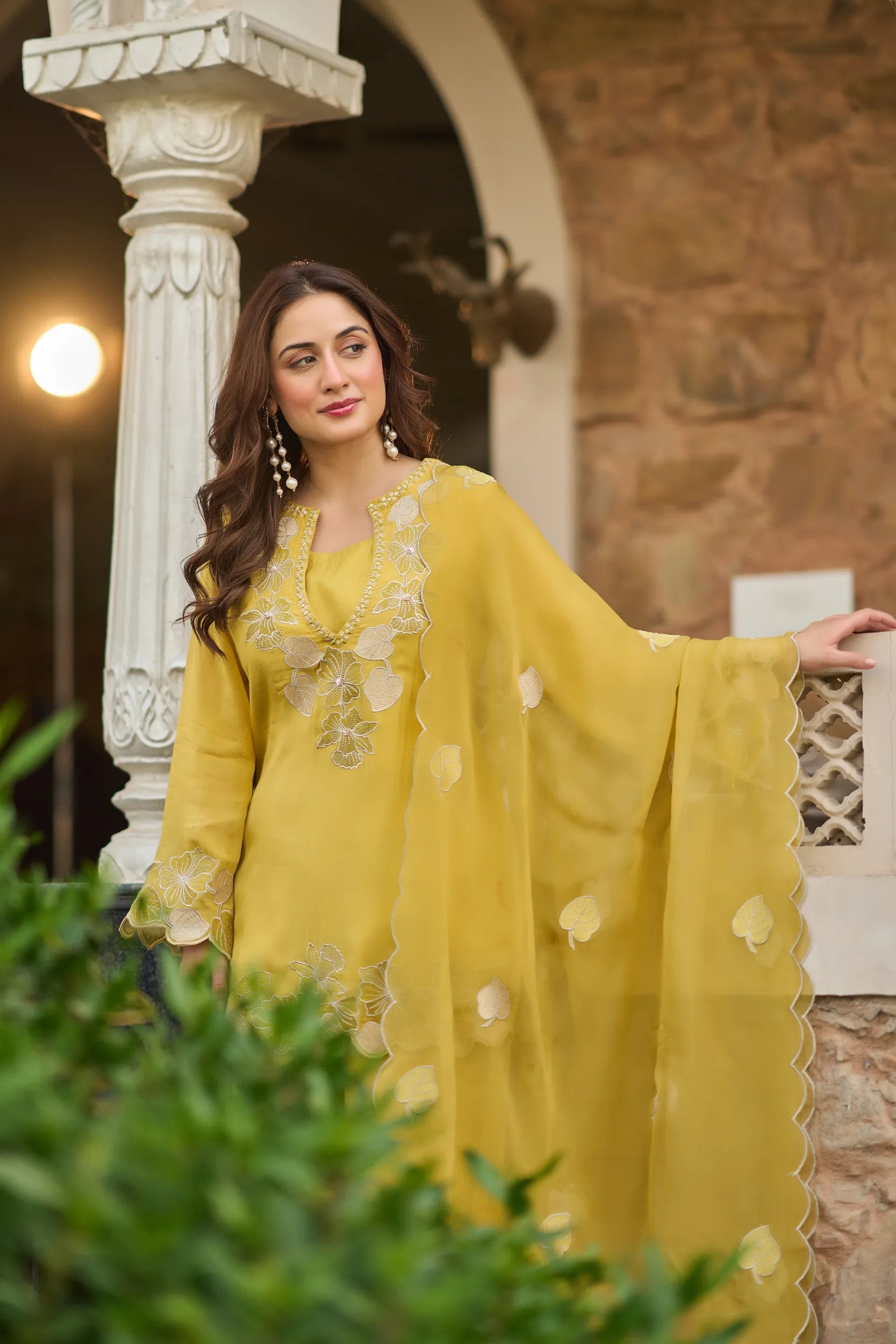 Golden Aura Kurta Set