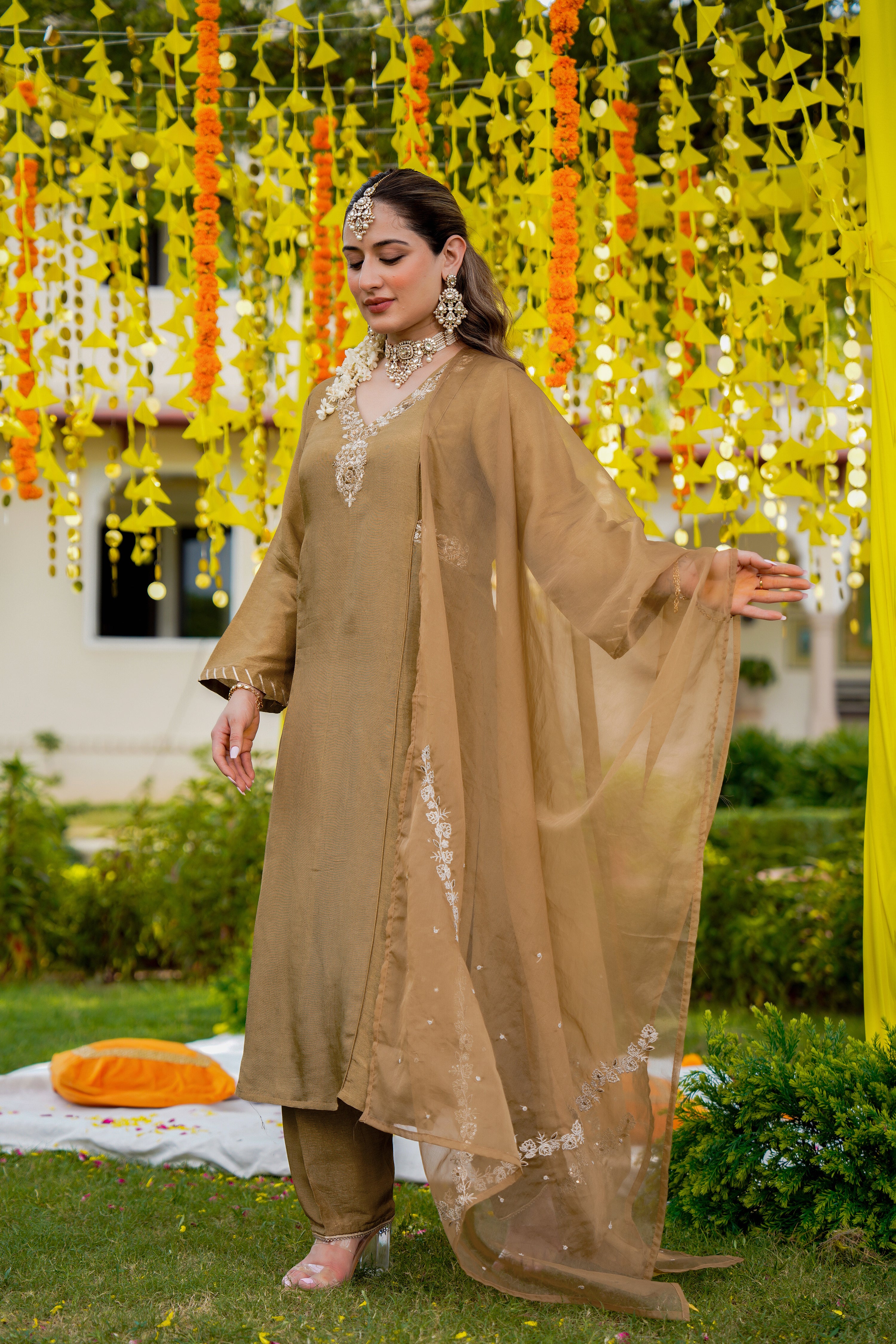 Antique Moss Gold Suit Set