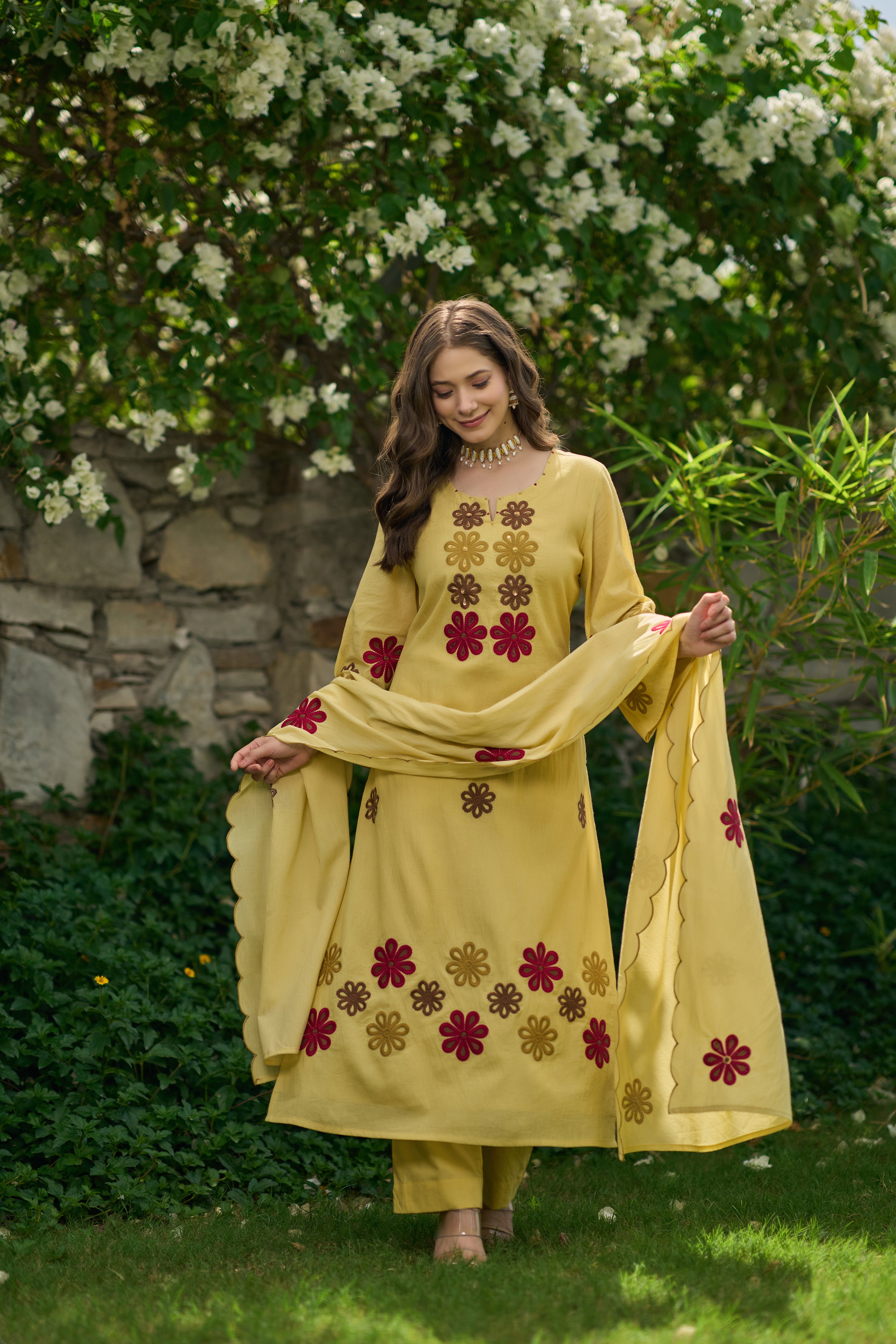 Sunflower Boom Suit Set - View 9 - Ethnic Wear by Aykaa