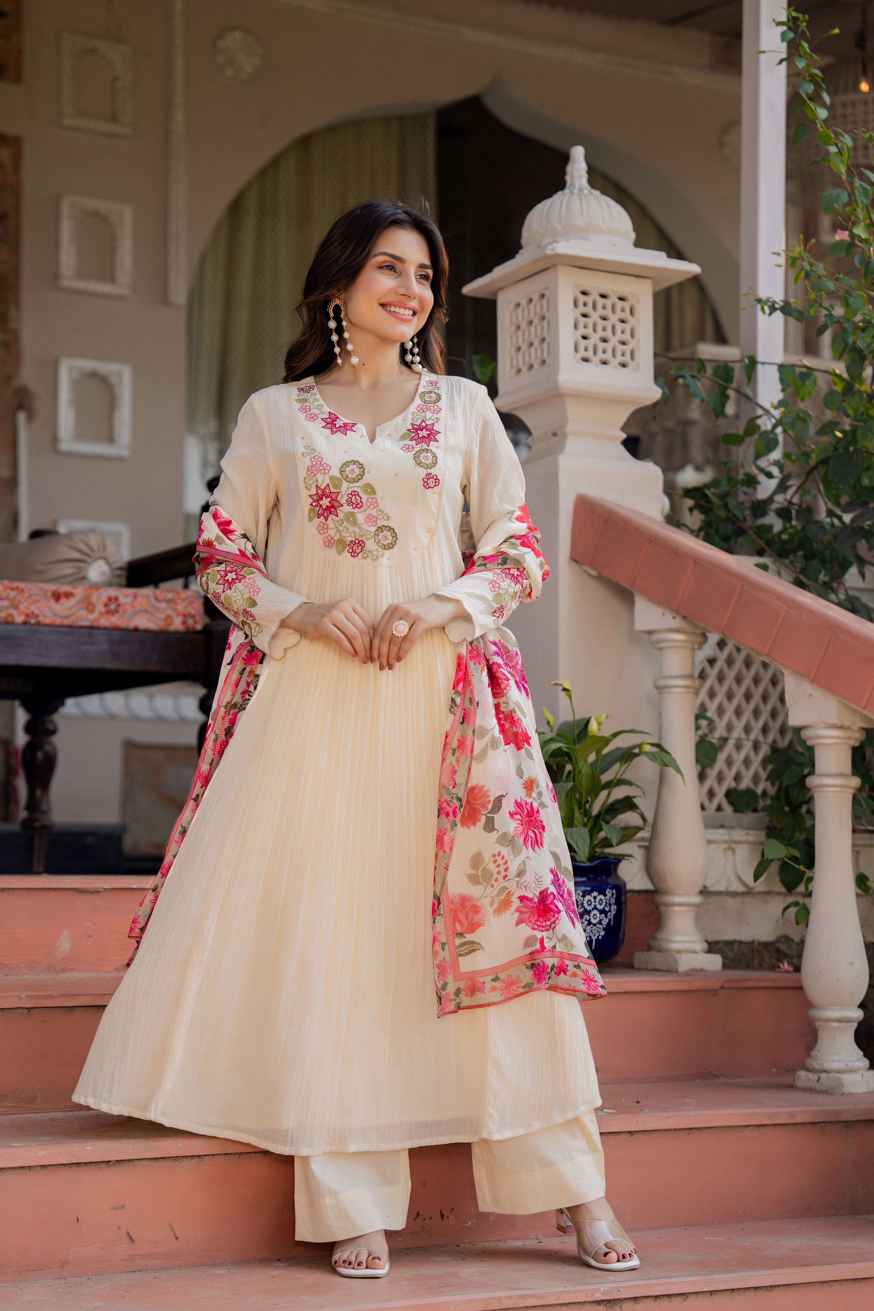 Cream Floral Elegance Suit Set