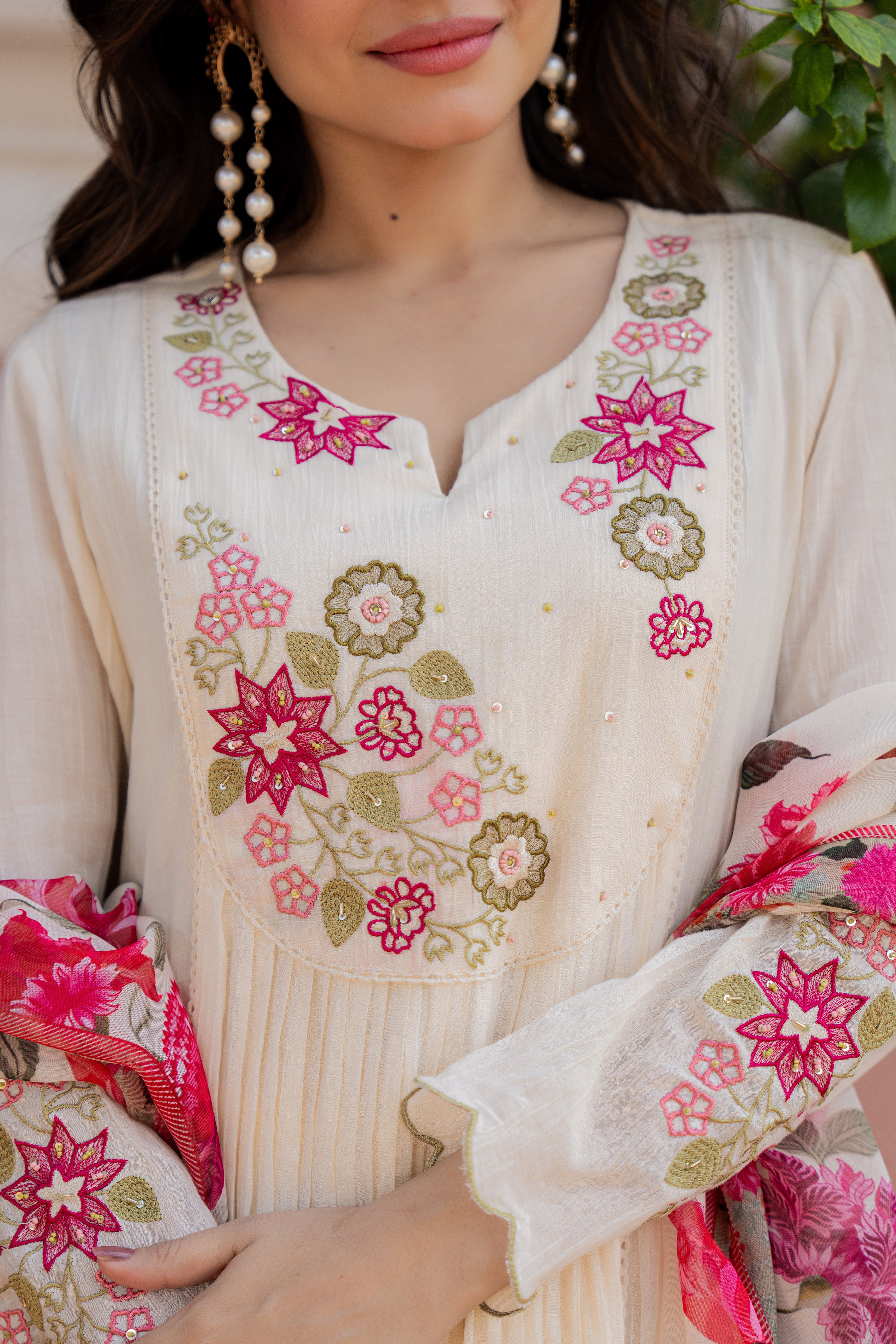 Cream Floral Elegance Suit Set