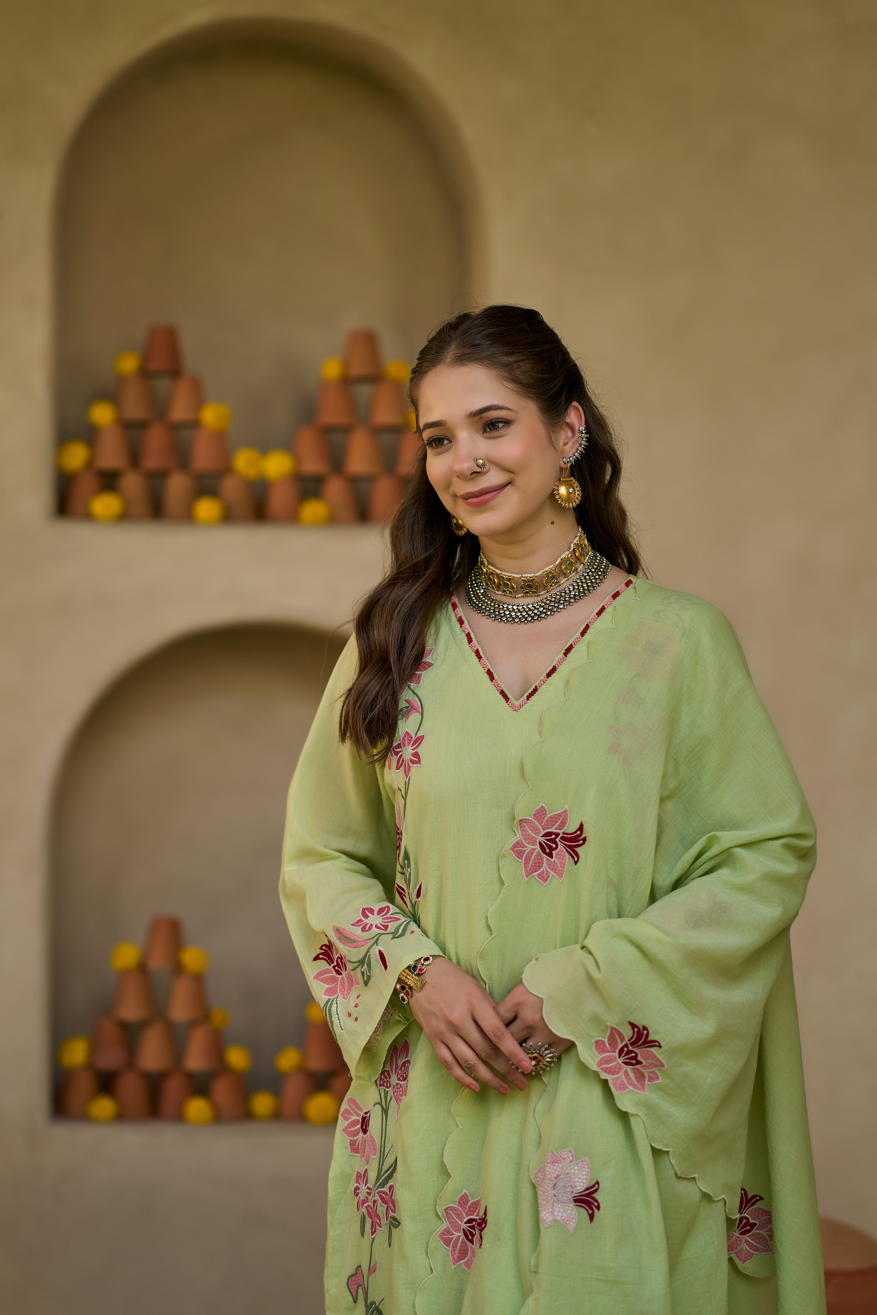 Pista Charm Suit Set