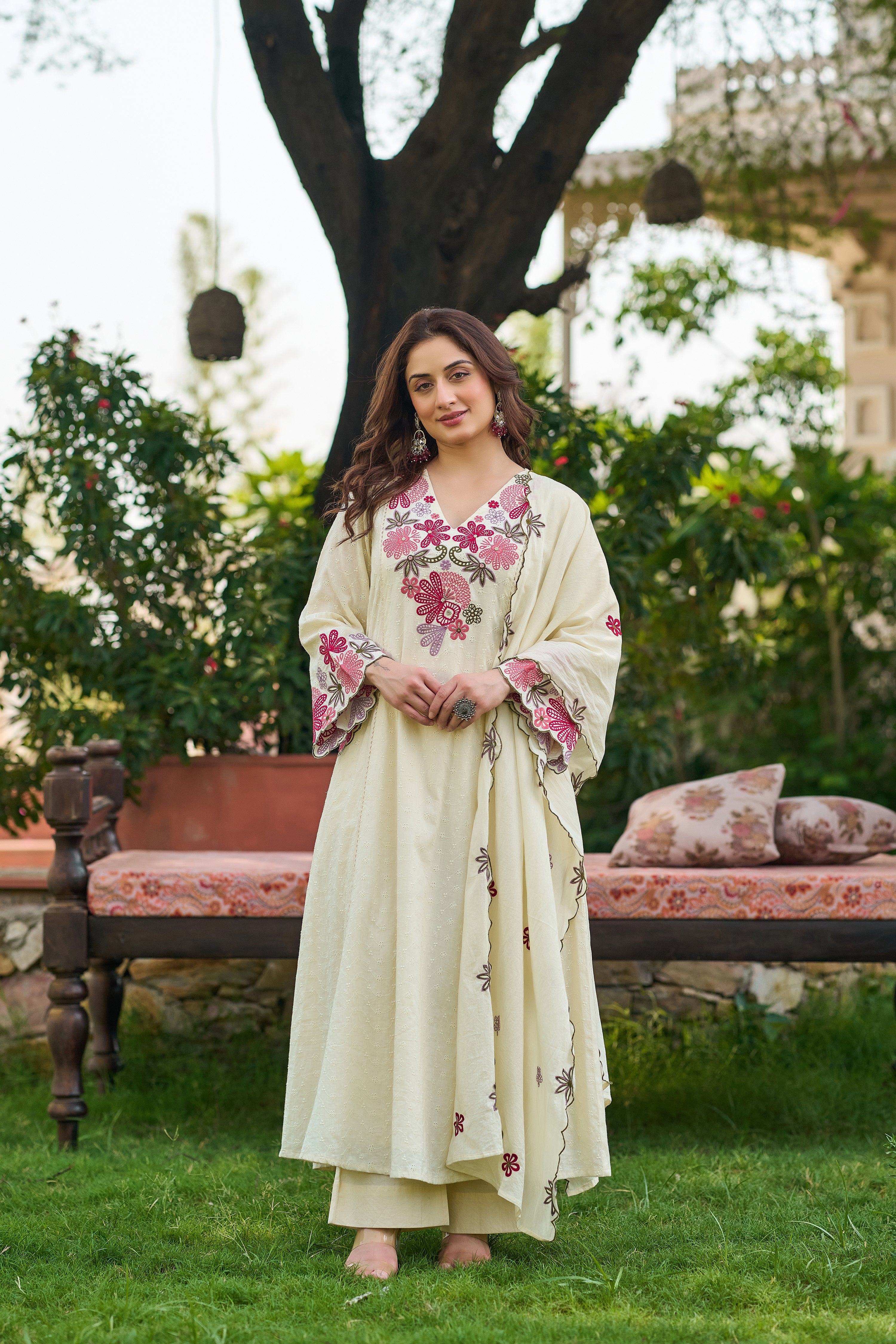 Ivory Petal Embroidered Set
