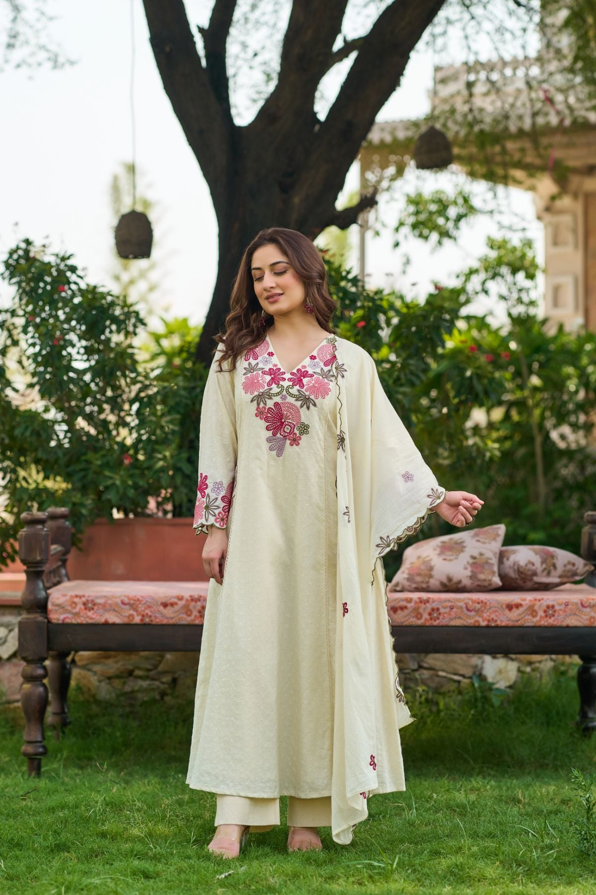 Ivory Petal Embroidered Set