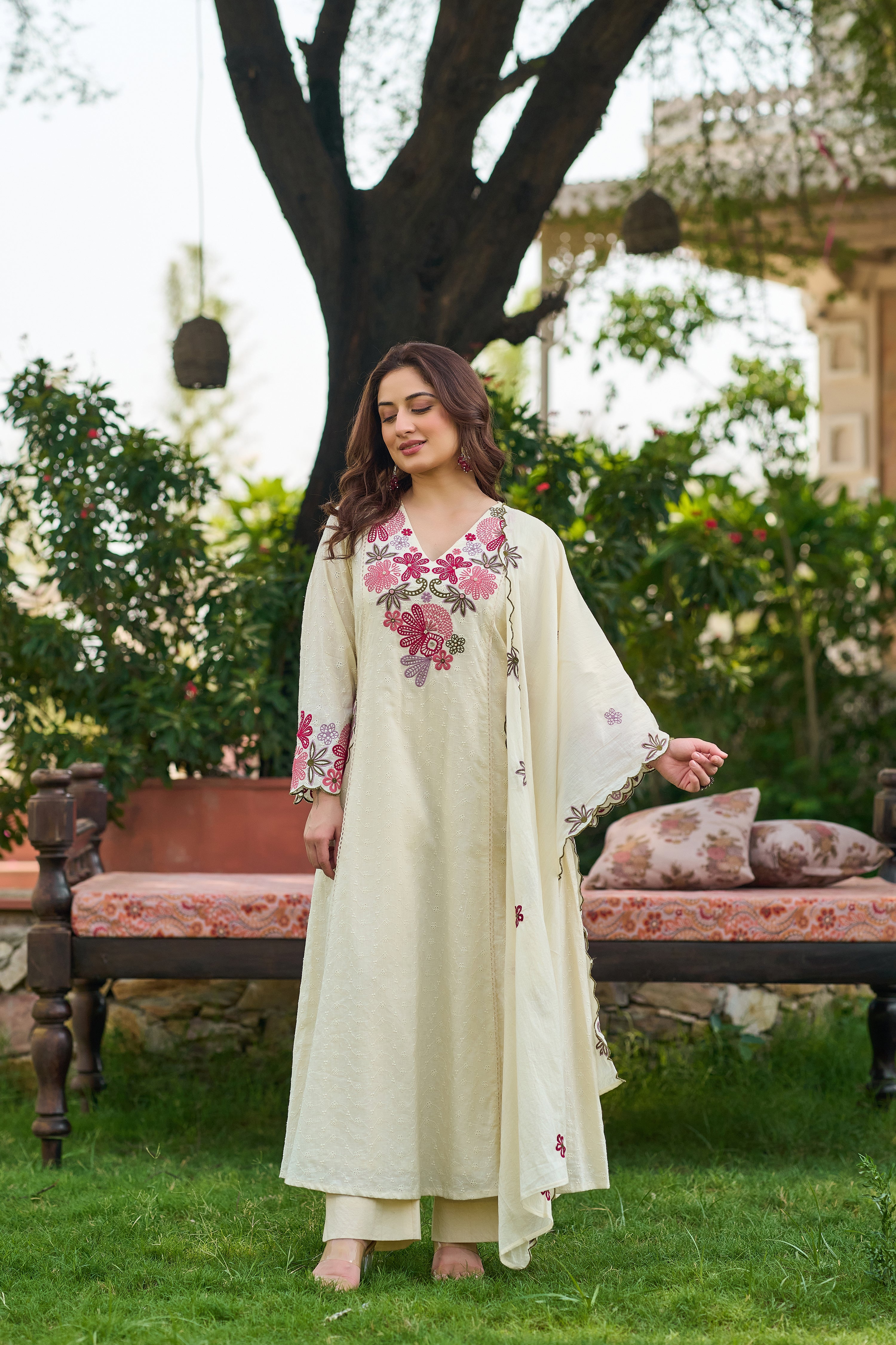 Ivory Petal Embroidered Set
