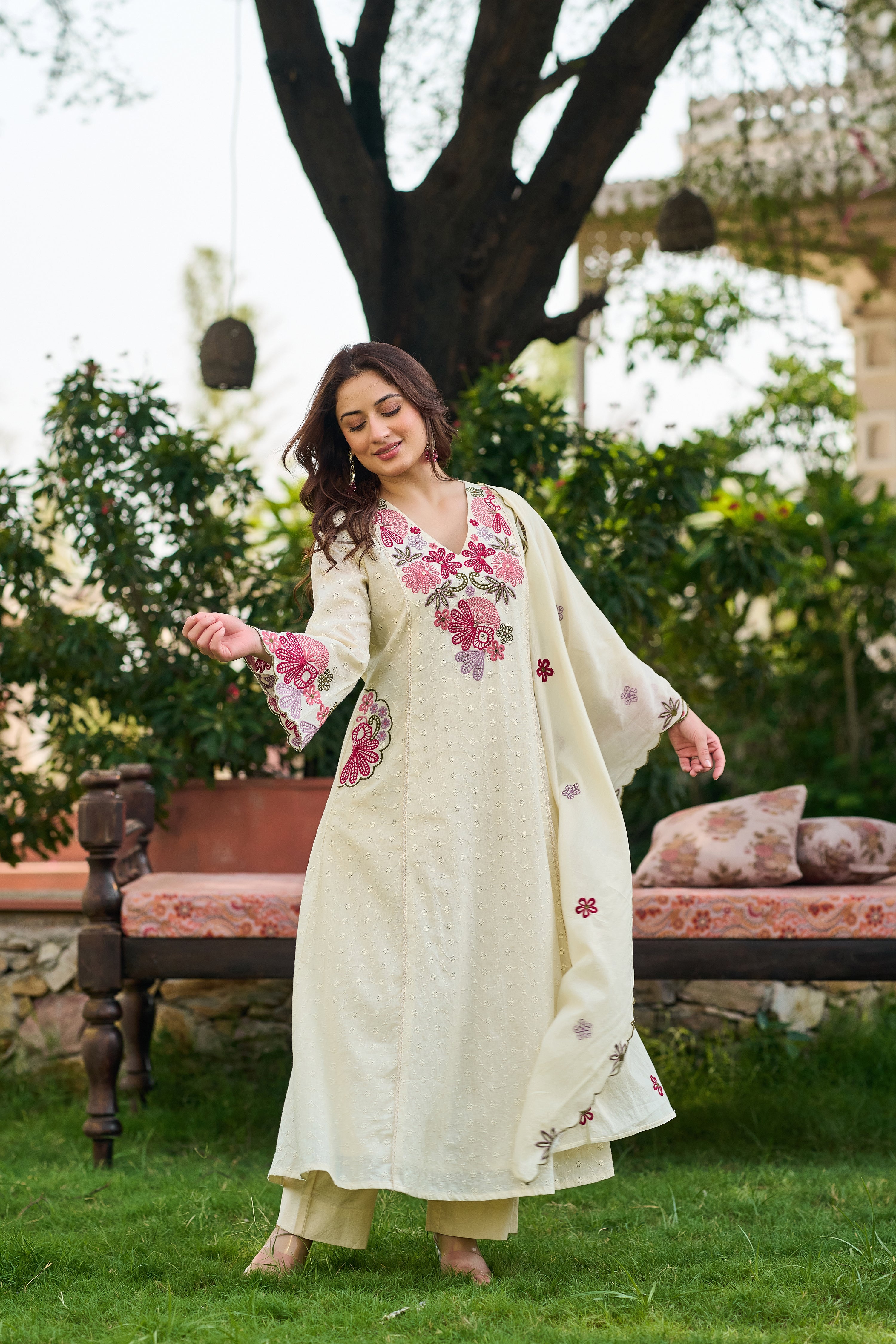 Ivory Petal Embroidered Set