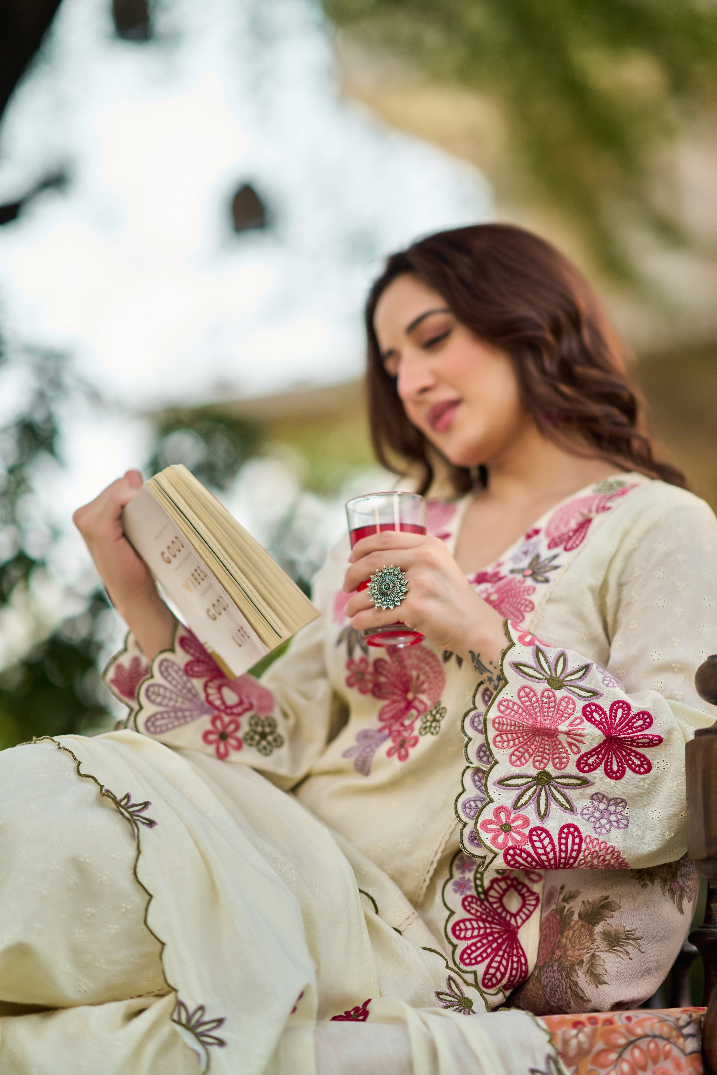 Ivory Petal Embroidered Set