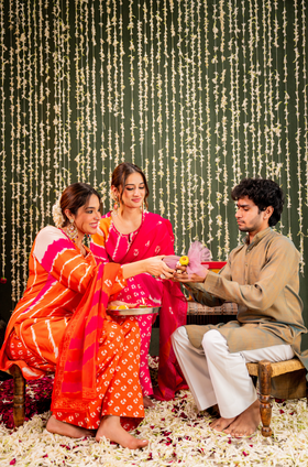 Phoolwari Pink Suit Set