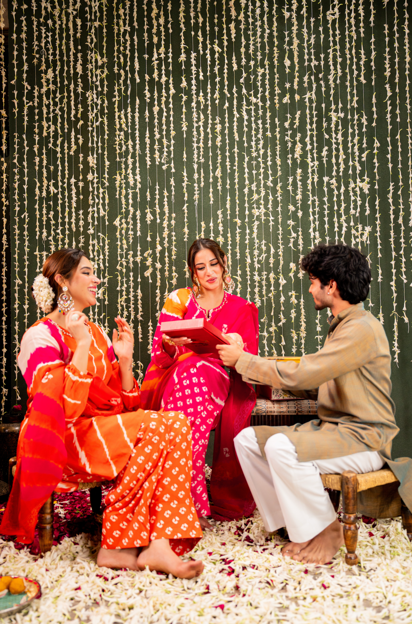 Phoolwari Pink Suit Set