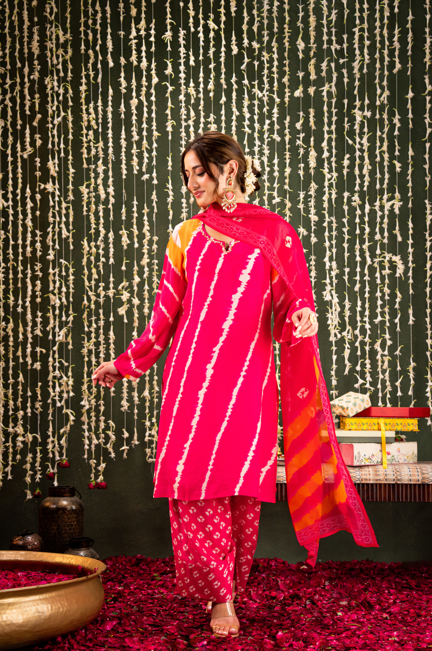 Phoolwari Pink Suit Set