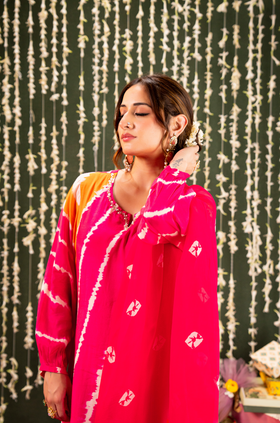 Phoolwari Pink Suit Set