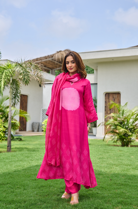 Fuchsia Muslin Printed Suit Set