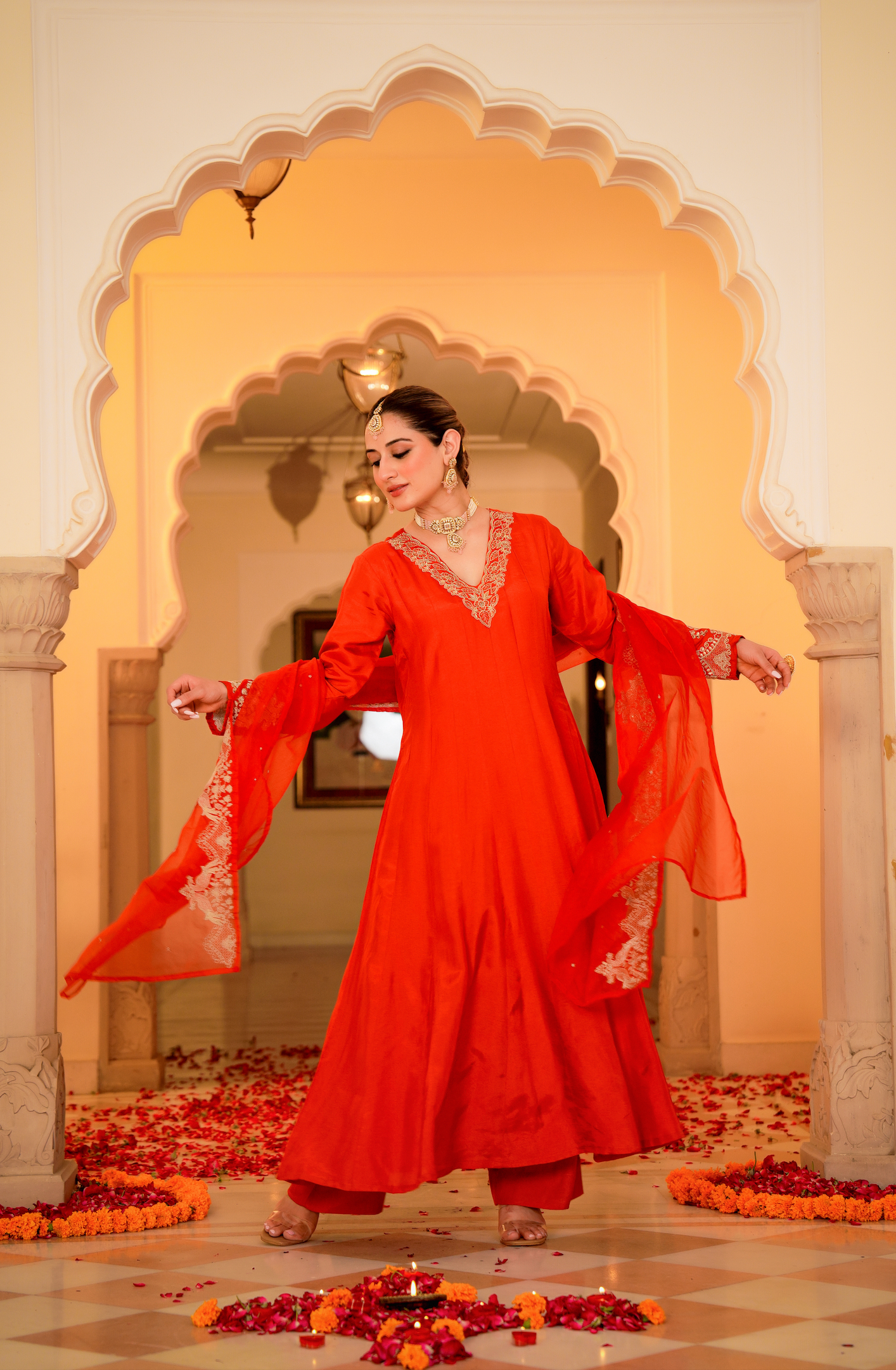 Amber Aura Russian Silk Suit Set