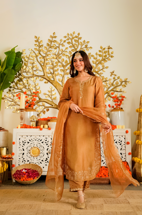 Golden Tranquil Russian Silk Suit Set