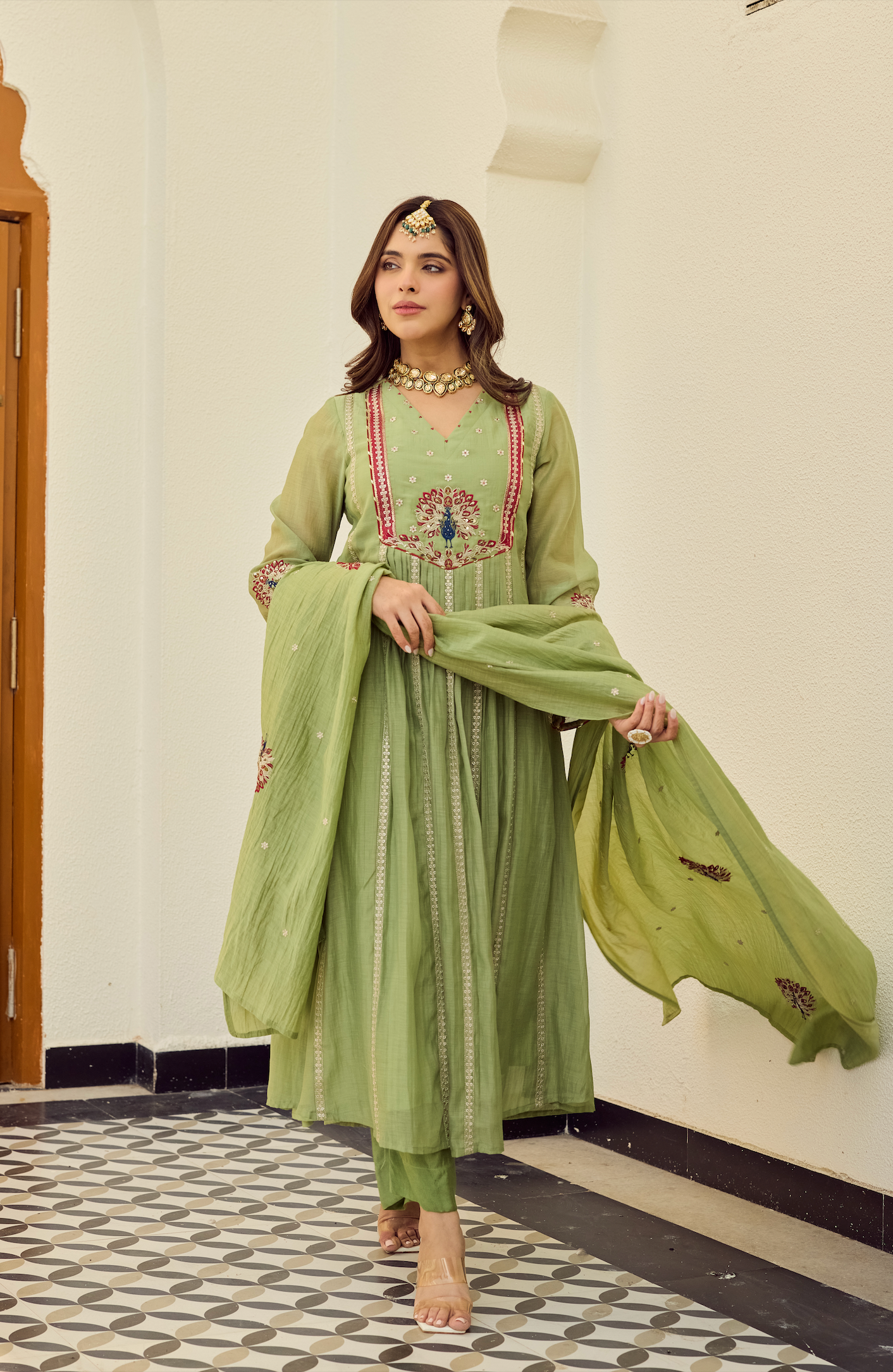 Pista Grace Embroidered Suit Set