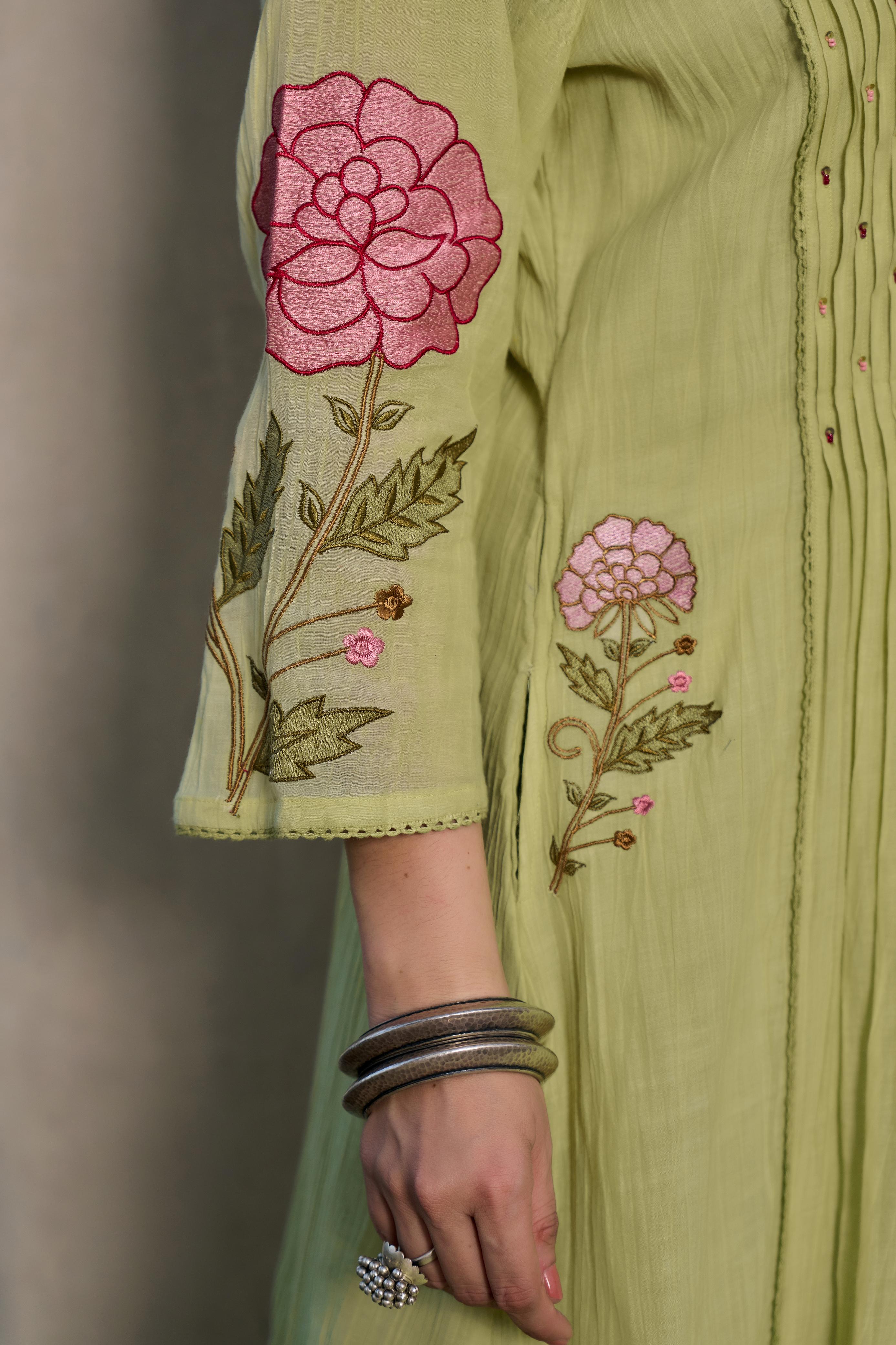 Rose Charm Suit Set