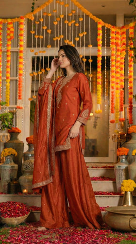 Zari Amber Bloom Dola Silk Suit Set